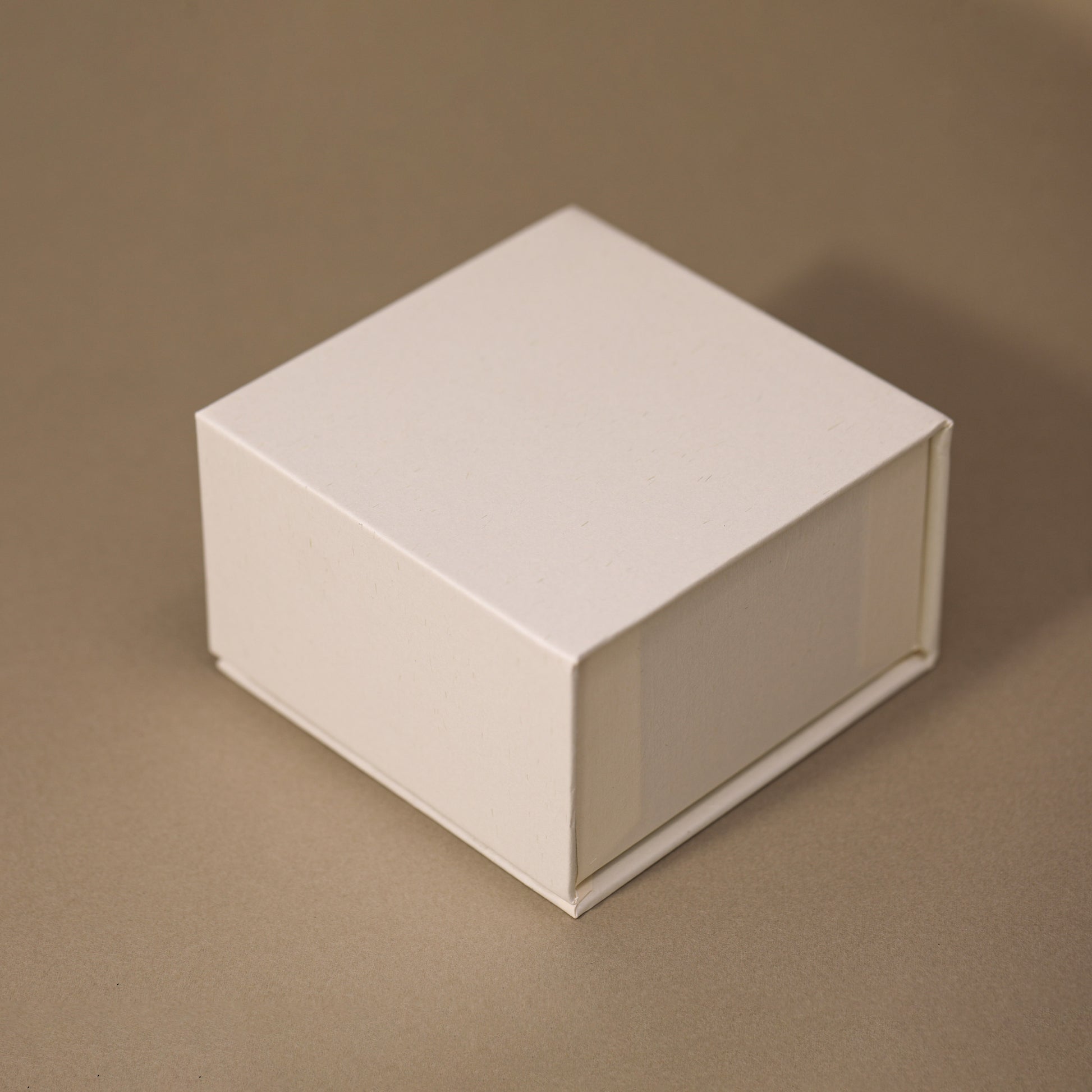 Pure Form Flip Box Premium Jewelry Packaging Wholesale