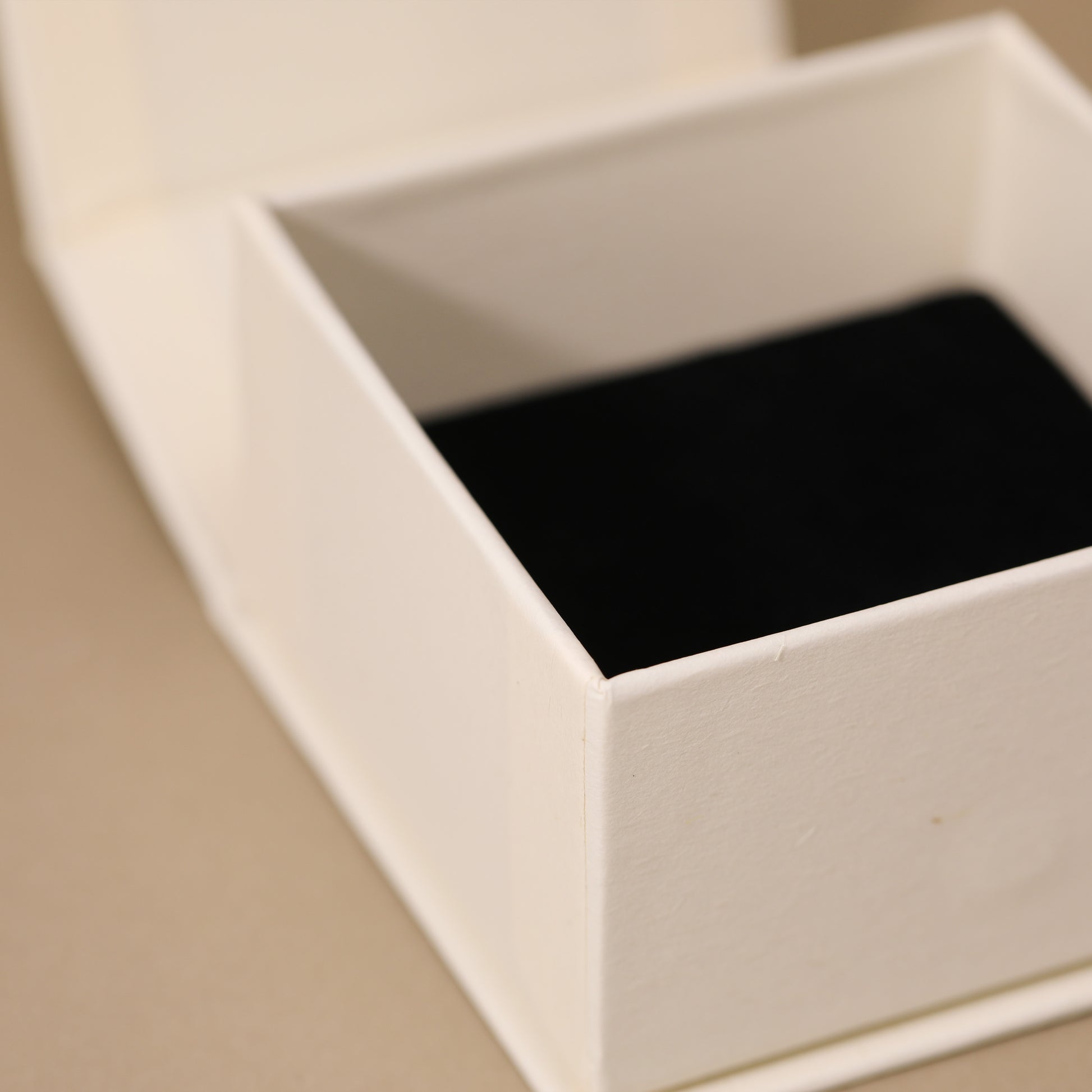 Pure Form Flip Box Minimalist Luxury Jewelry Packaging